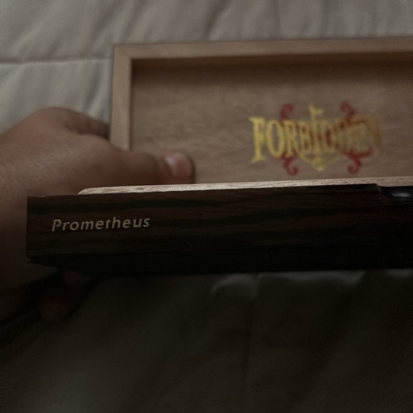 Arturo Fuente Forbidden X the opus x story empty vicarious box / humidor - Picture 4 of 7
